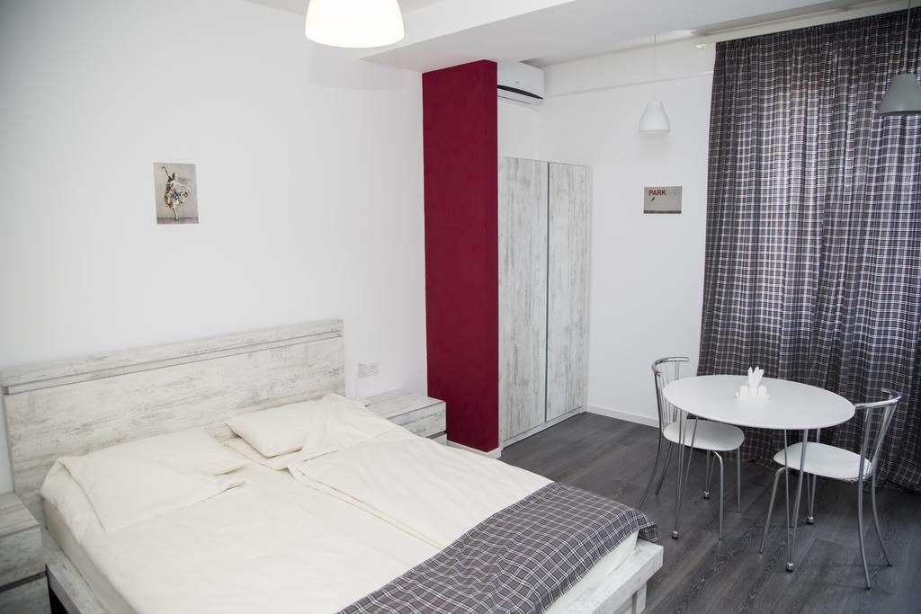 יירבאן Apartments On Mashtots By Picnic מראה חיצוני תמונה